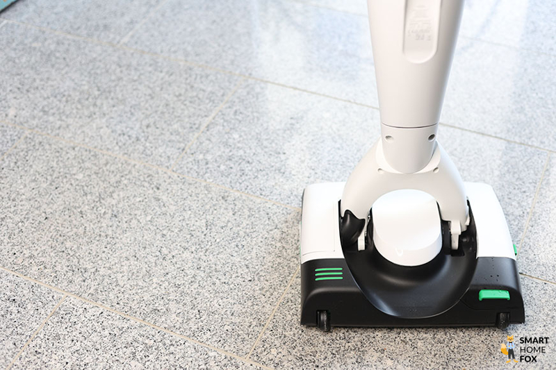 Nach dem Wischen des Ketchupfleck